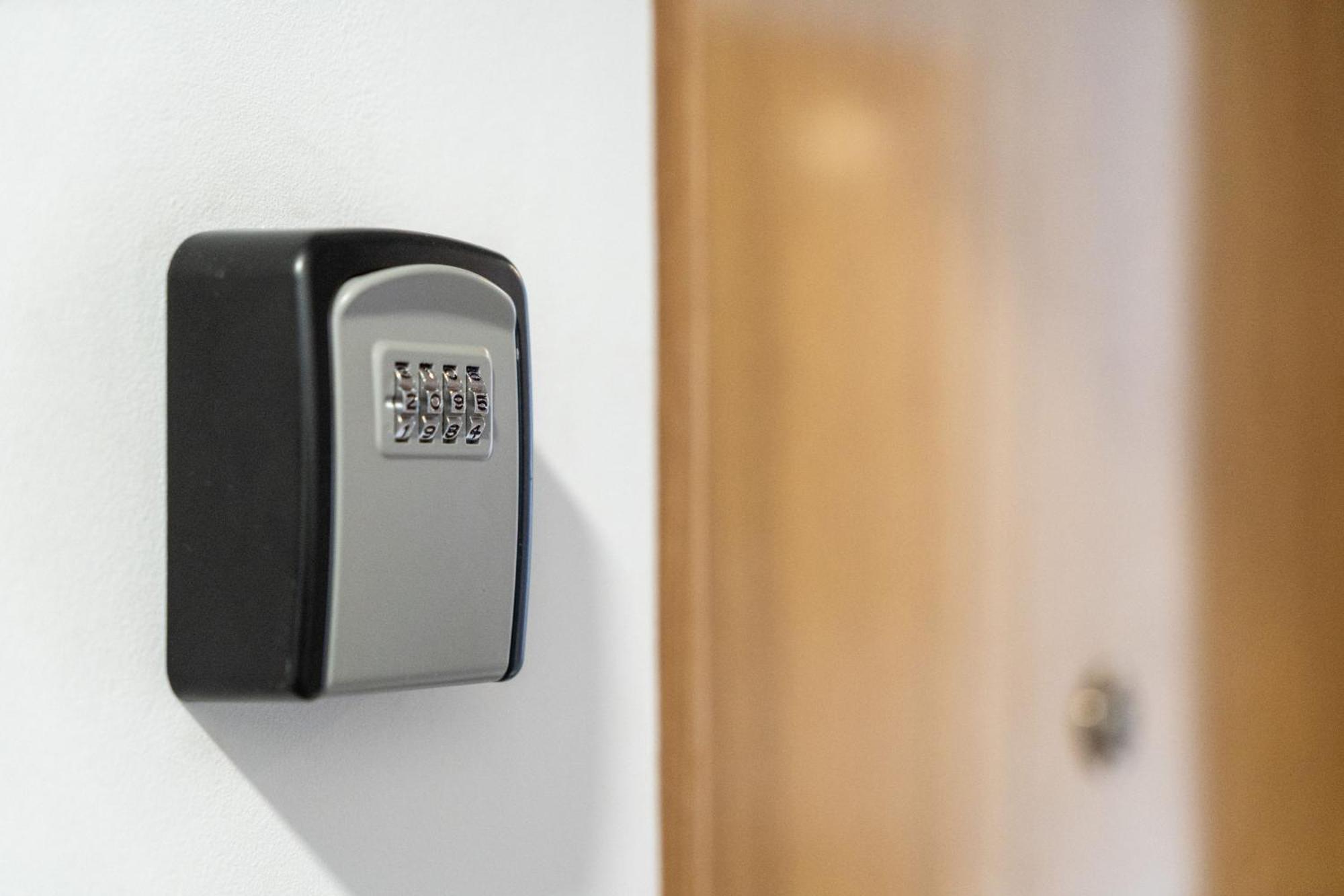 Madriver Apartamentos Reformados Con Parking Gratuito Extérieur photo